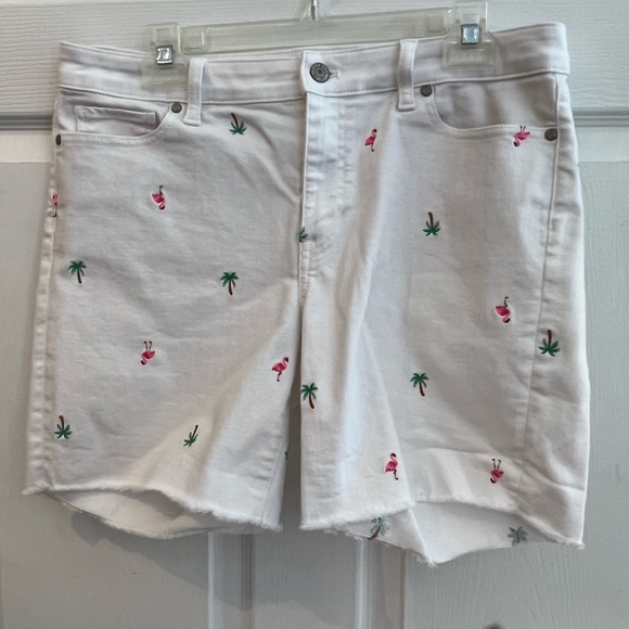 Talbots White Jean Shorts with Embroidered Flamingos and Palms - Picture 1 of 5